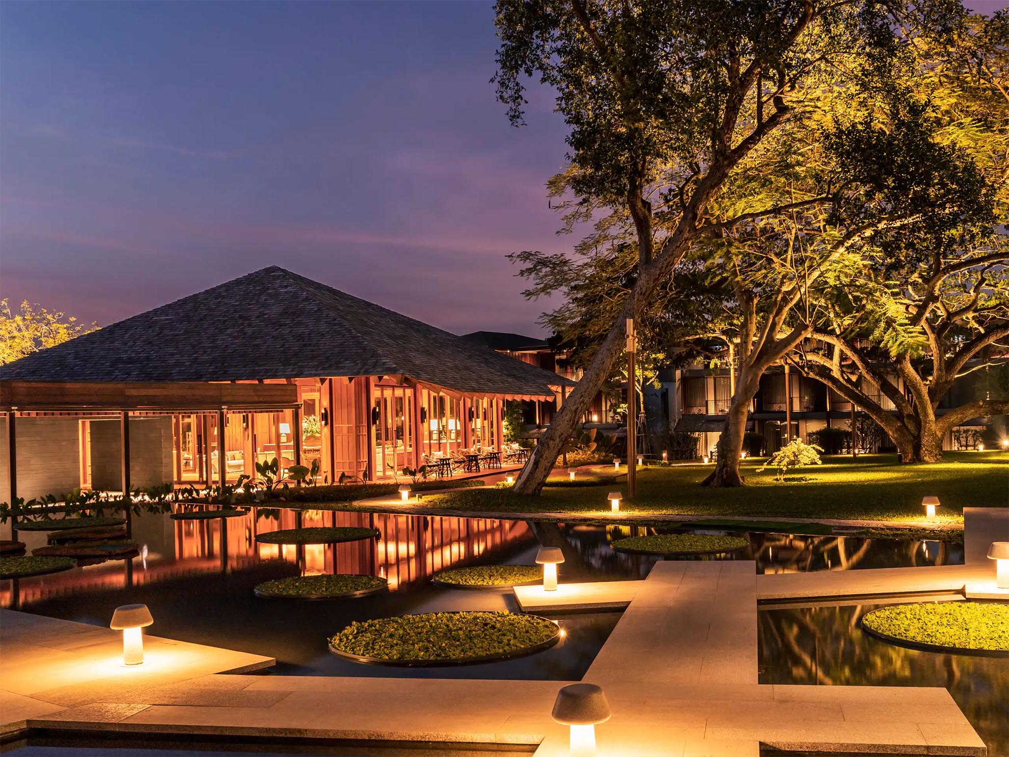 芭提雅安達仕酒店外觀圖